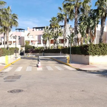 Апартаменты Homes Of Spain, Paraiso, Ed Palmerston, Atico J A Pie De Playa, Piscina Privada En Solarium, Wi-fi Вера