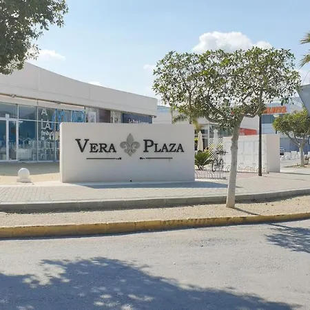 Paraiso Beachfront Apartments: Rooftop Pool & Wi-fi Apartment *
